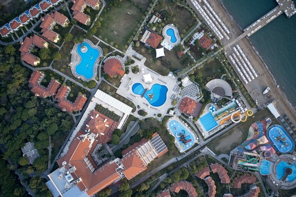 Le Camping Le Garrigon propose-t-il des activités pour les enfants ?